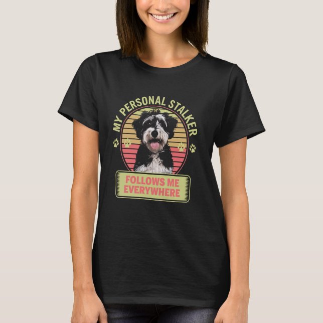T-shirt Drôle Chien Design My Personal Stalker Suit Moi Ev (Devant)