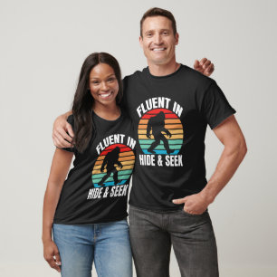 T-shirt drôle de Bigfoot fluent en cache-cache