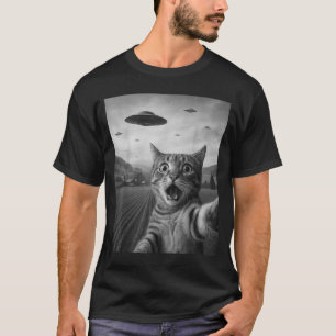 T-shirt Drôle de chat éd surpris selfie avec un chat alien