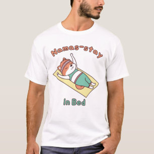 T-shirt drôle de yoga avec un panda rouge Namas-re