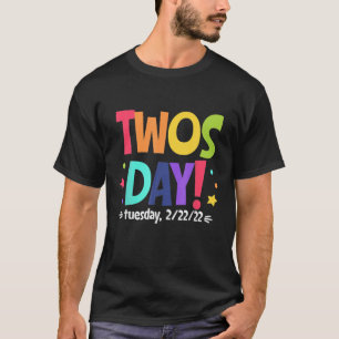 T-shirt Drôle Joyeux 2/22/22 Deux Jours Le 22 Février 22
