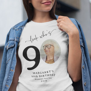 T-shirt Drôle 'Regarde qui a 90 ans' Élégant 90e Anniversa