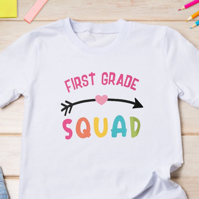 T-shirt École de la première année (Start the school year off with some fun with this cute back to school t-shirt.)