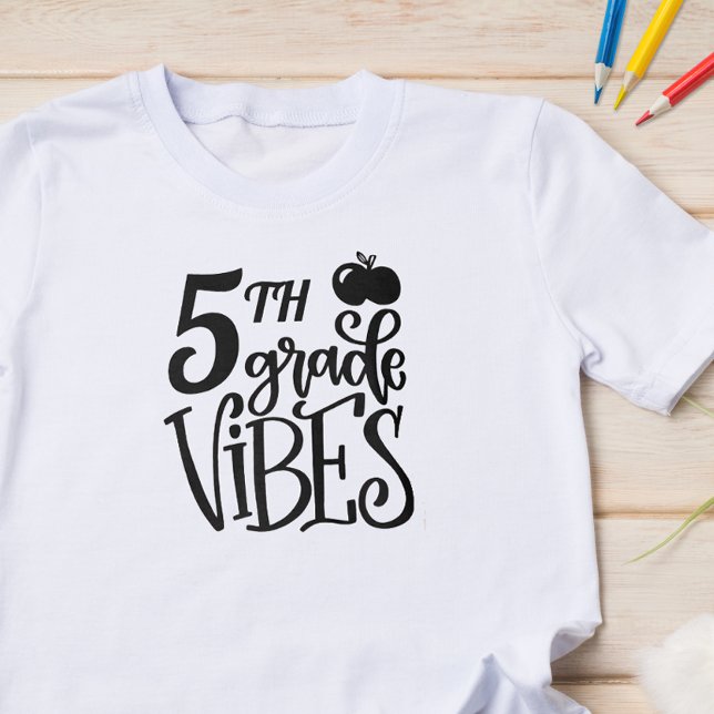 T-shirt École Vibes de cinquième année (Start the school year off with some fun with this cute back to school shirt.)