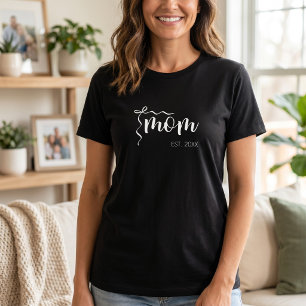 T-shirt Écriture blanche Maman établie Arc Cute