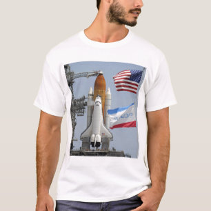 T-shirt Effort de navette spatiale sur la plate-forme de