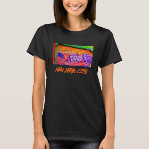 T-shirt 'Electric Graffiti Gates' pour dames