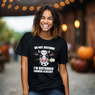 T-shirt Élégance Ethérée : Vache tenant Rose
