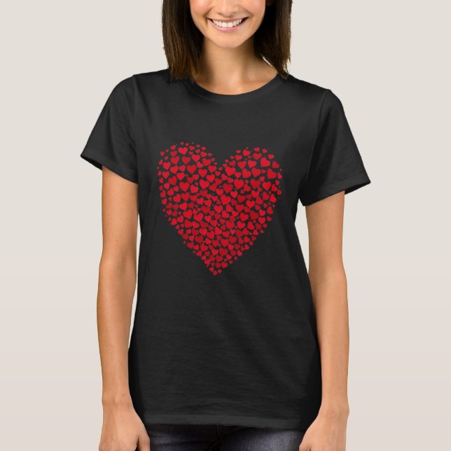 T-shirt élégant avec un coeur de petits coeurs (Devant)