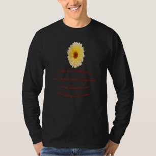 T-shirt Elle est revêtue de force et de dignité Proverbes