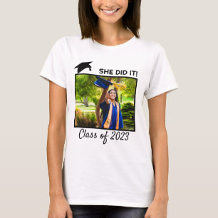 T-shirt Elle l'a fait classe de 2023 Félicats Diplôme de P