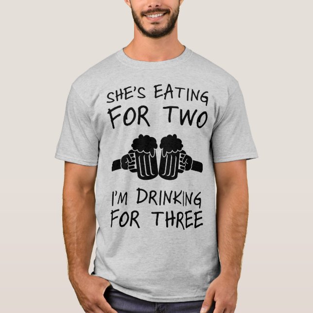 T-shirt Elle mange pour deux que je bois pour trois (Devant)