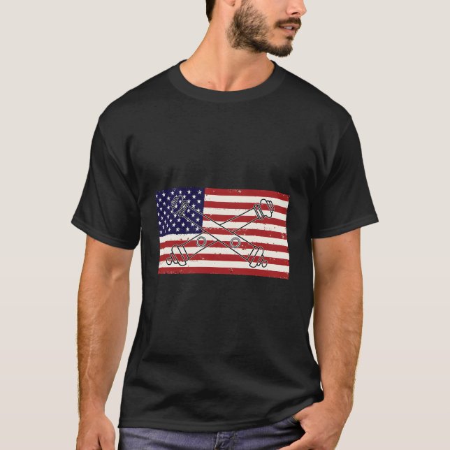 T-shirt Emblème De L'Artillerie Sur Un Vètre Drapeau Améri (Devant)
