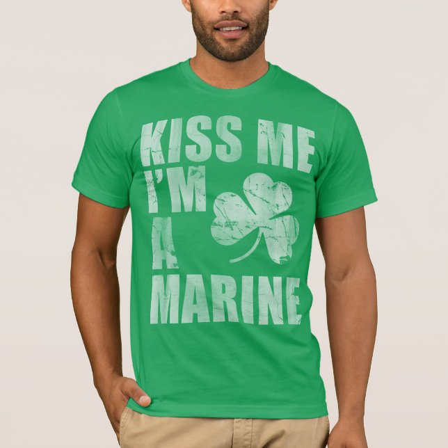 T-shirt Embrasse-moi Je suis un marin (Devant)