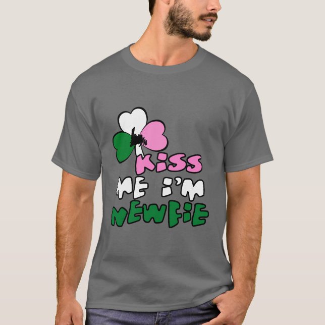 T-shirt Embrassez-moi que je suis Newfie (Devant)