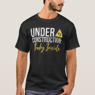 T-shirt En construction bébé à l'intérieur du Baby shower