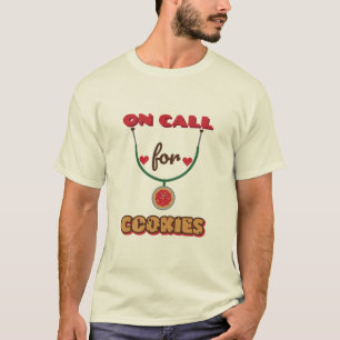 T-shirt En service pour les biscuits drôle de Noël infirmi