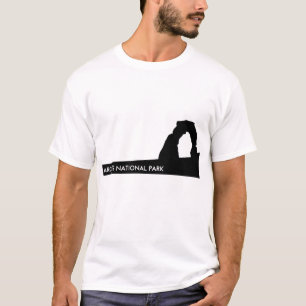 T-Shirt en silhouette d'arc délicate