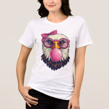 Aigle chauve de fille mignonne avec un nœud rose e