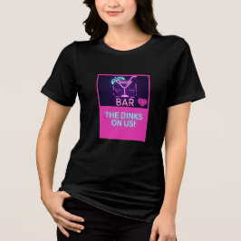 T-shirt En Tri-matière Les Boissons Sur Le Verre Martini
