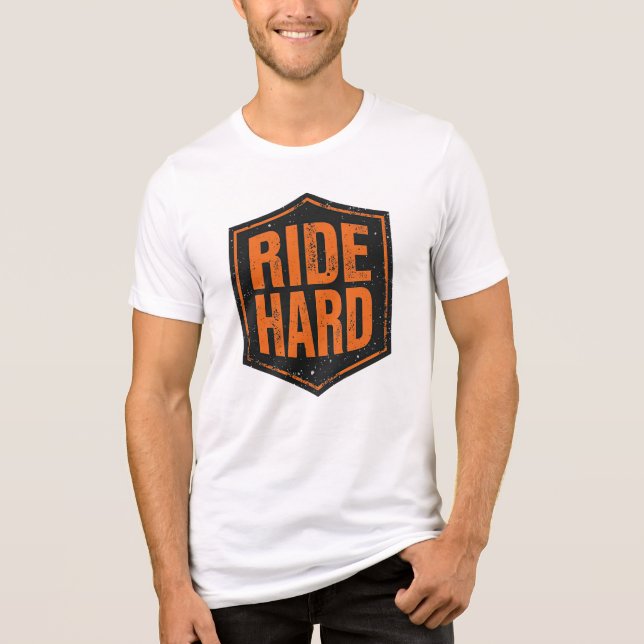T-shirt En Tri-matière "Ride Hard" Rustic Biker Emblem (Recto)