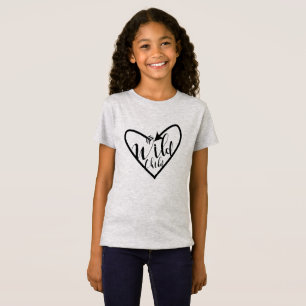 T-Shirt Enfant Sauvage Script Flèche Cœur Bohème Chic