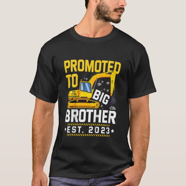 T-shirt Enfants Promus À Big Bro 2023 Niveau Jusqu'À Big B (Devant)
