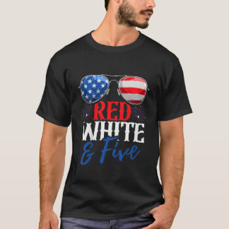 T-shirt Enfants Rouge Blanc Et Cinq 4 juillet Anniversaire