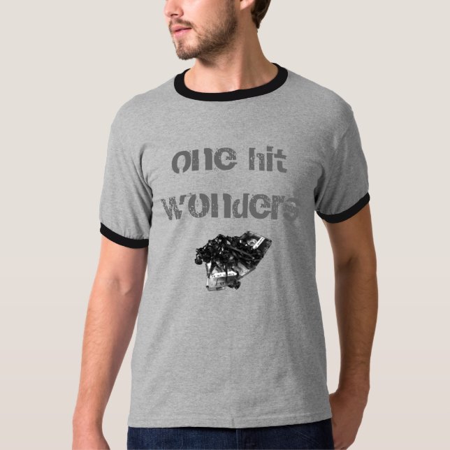 T-shirt Enregistreur à cassettes cassé, merveilles (Devant)