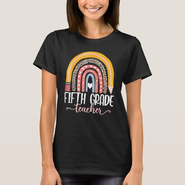 T-shirt Enseignant de cinquième année enseigner l'amour In (Devant)