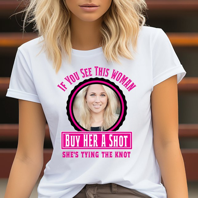 T-shirt Enterrement de vie de jeune fille drôle de la mari (Fun Bride Photo Shirt for hen night, bachelorette party, girls night out and more! )