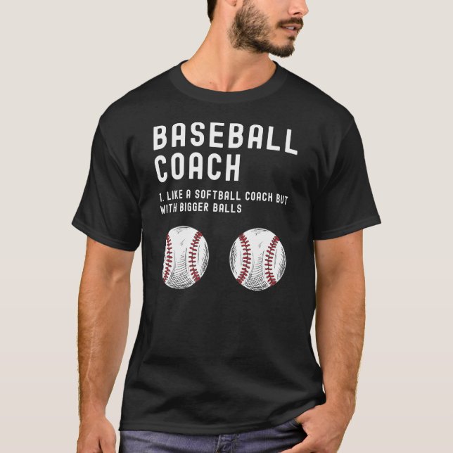T-shirt Entraîneur de baseball comme un softball avec des  (Devant)