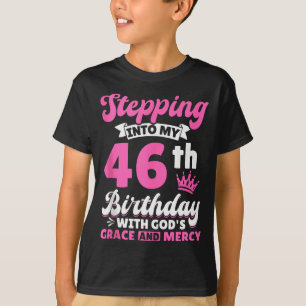 T-shirt Entrer dans mon 46e anniversaire avec la grâce de 