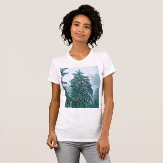 T-shirt Épinette de Noël avec neige
