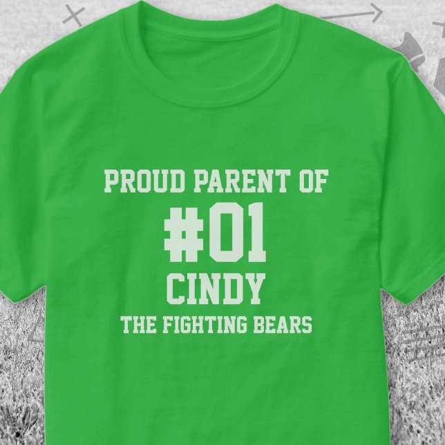 T-shirt Équipe blanche de baseball (
Green and White Baseball Proud Parent of T-Shirt. Celebrate your high school or college athlete.)