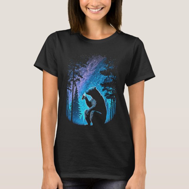 T-shirt Esoteric Bear drinking Beer Night Forest (Devant)