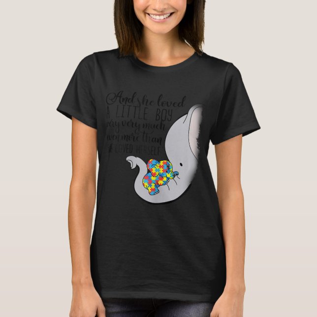T-shirt Et Elle A Aimé Un Petit Garçon Très Réellement Rév (Devant)
