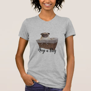 T-shirt étreinte fière de maman de carlin une conception