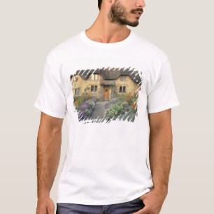 T-shirt Europe, Angleterre, Chippenham. Petit matin