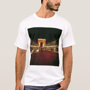 T-shirt Europe, France, Paris. La circulation en soirée s