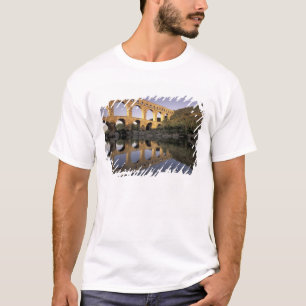 T-shirt Europe, France, Provence, Gard; Pont du Gard,