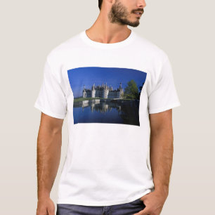 T-shirt Europe, France, Vallée de la Loire. Château Chambo
