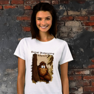 T-shirt Expert en Distances Sociales Sasquatch