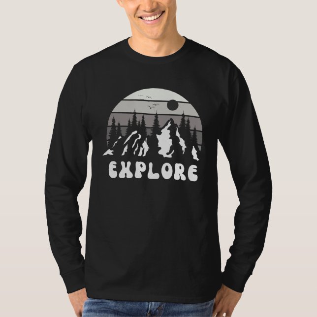 T-shirt Explore Mountain Nature Hiking Camping Travel Road (Devant)