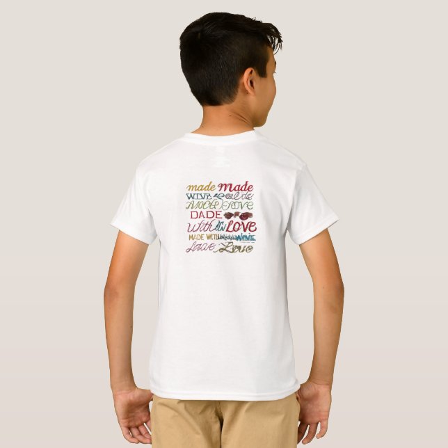 T-shirt FABRIQUÉ AVEC AMOUR - Design de coeur (Dos entier)