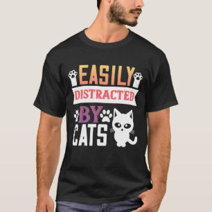 T-shirt facilement distrait par les chats-01
