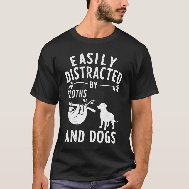 T-shirt Facilement Distrait Par Les Fentes Et Les Chiens (Devant)