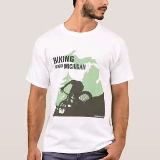 T-shirt Faire du vélo à travers le Michigan