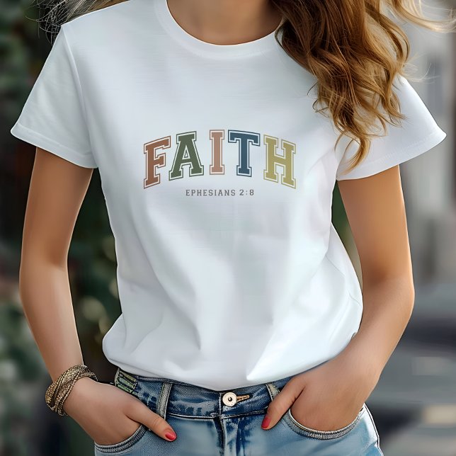 T-shirt Faith Varsity Style Texte Ephésiens 2:18 (A trendy varsity-style text fashion tee!)