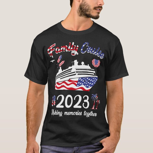 T-shirt Famille de croisières 2023 4 juillet bateau de cro (Devant)